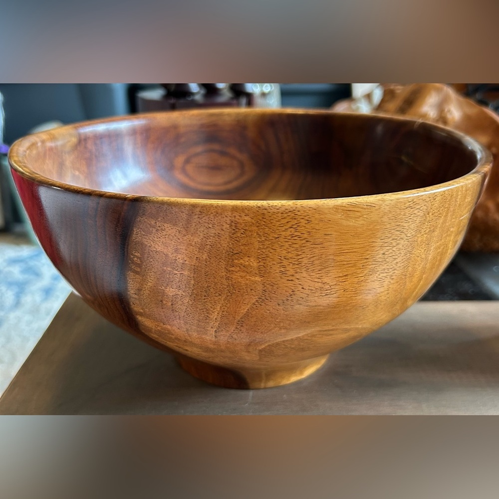 VINTAGE Signed 9” Acacia Wood Artisan Bowl